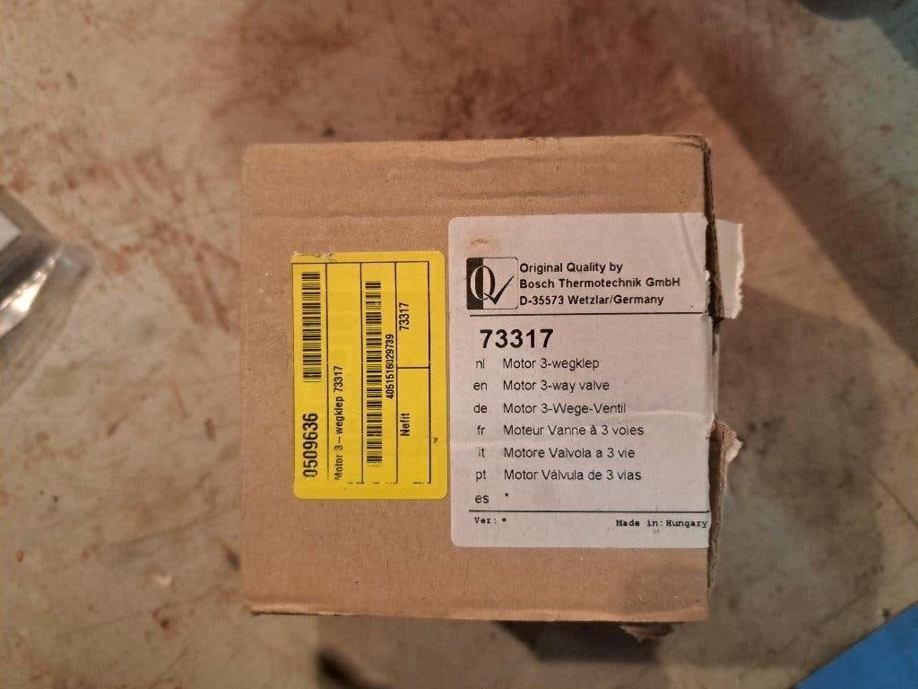 Honeywell VC8010 Klep actuator + 3 weg klep  voor CV, Minder dan 30 cm, Overige typen, Nieuw, Minder dan 60 cm