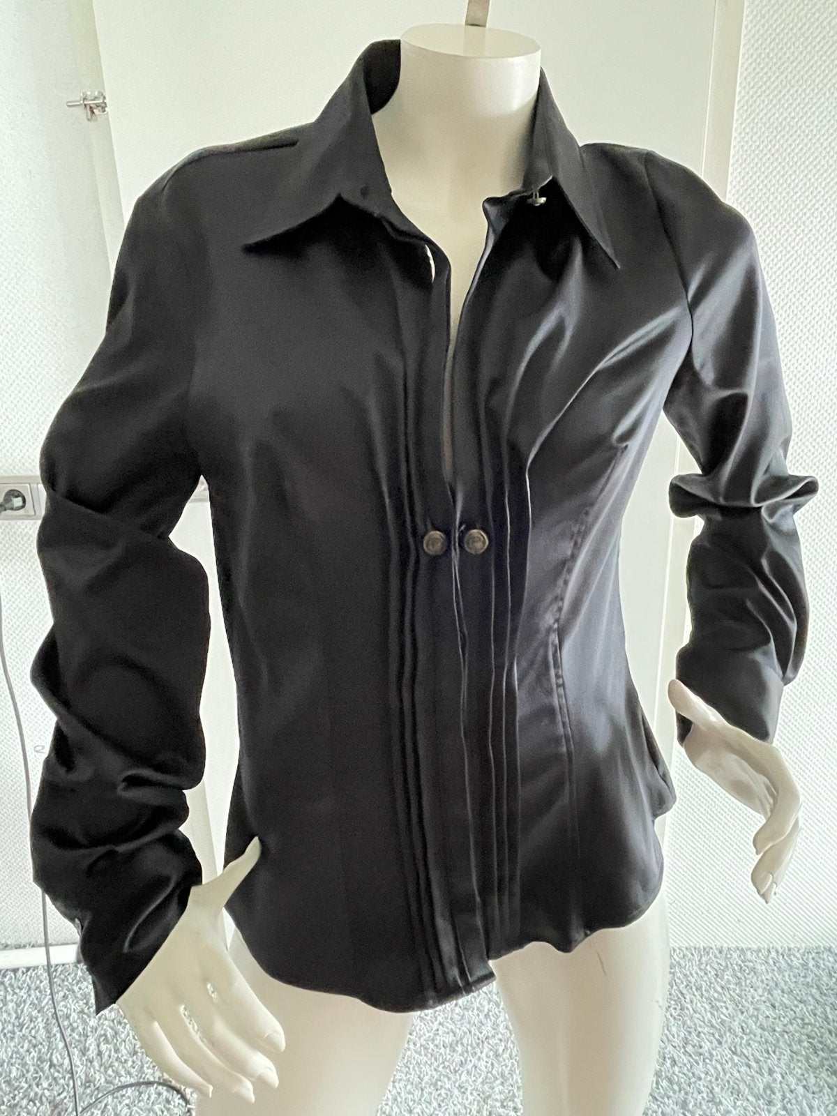 Class cavalli blouse maat it 46 valt als nl 40, Kleding | Dames, Maat 38/40 (M), Zwart, Ophalen of Verzenden, Zo goed als nieuw
