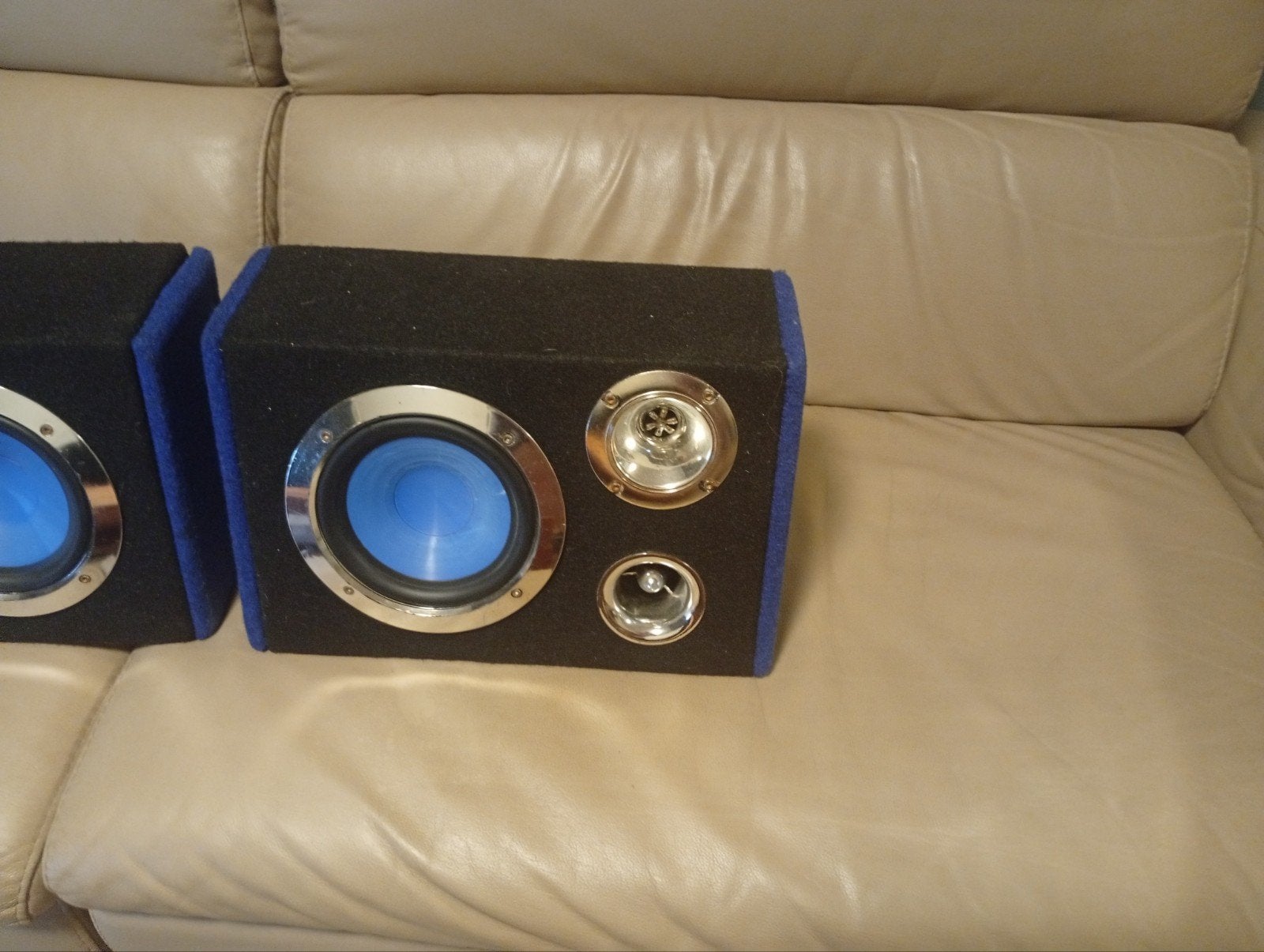 Te koop autosound 300 watt speakers, Ophalen of Verzenden