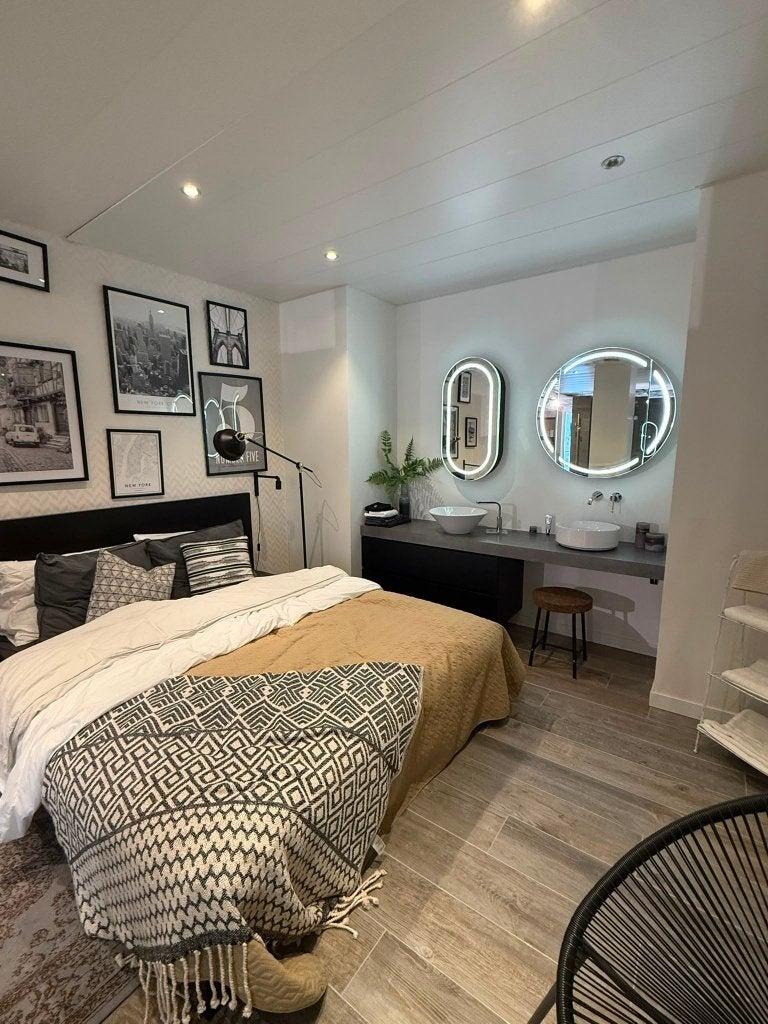 SHOWROOM UITVERKOOP SANITAIR – Naaldwijk | Hoge kortingen, Ophalen, Nieuw, Wit