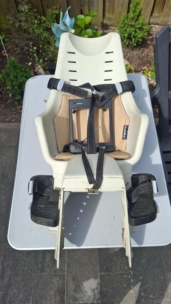 Bobike fietsstoeltje achter met voetsteuntjes en adapter., Ophalen, Achterzitje, 9 t/m 18 kg, Bobike