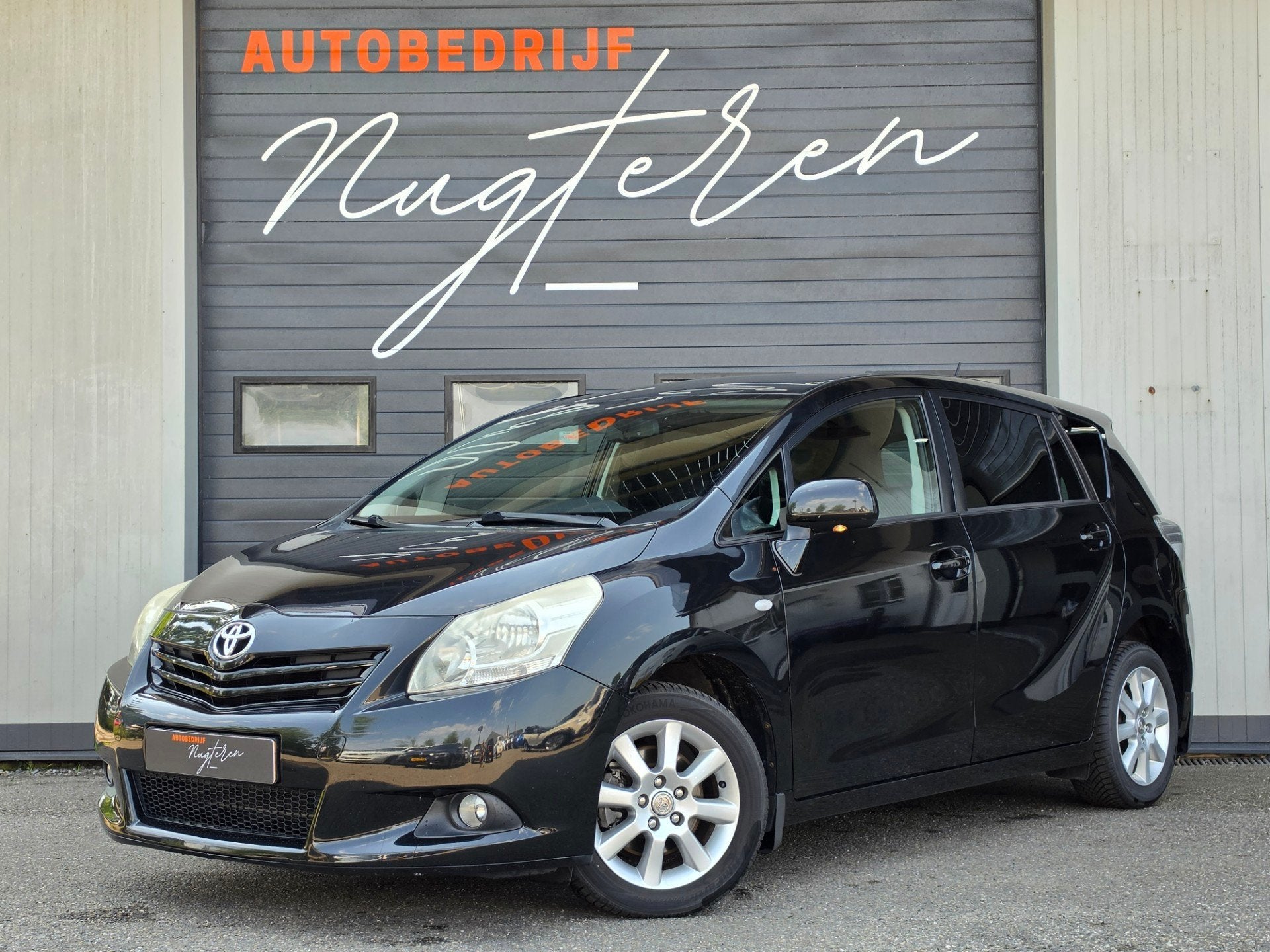 Toyota Verso 1.8 VVT-i Dynamic|Camera|Trekhaak|Airco|, Auto's, Gebruikt, Zwart, 4 cilinders, Zwart