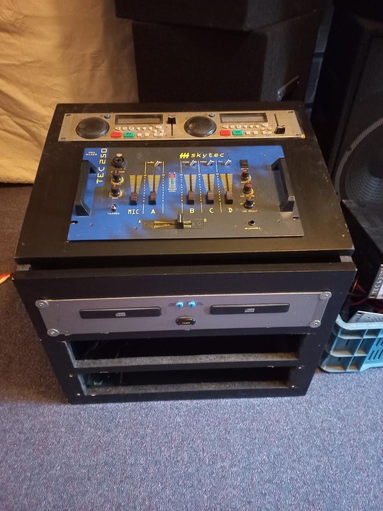 DJ installatie: mengpaneel en dubbele cd speler, Muziek en Instrumenten, Mengpanelen, Ophalen