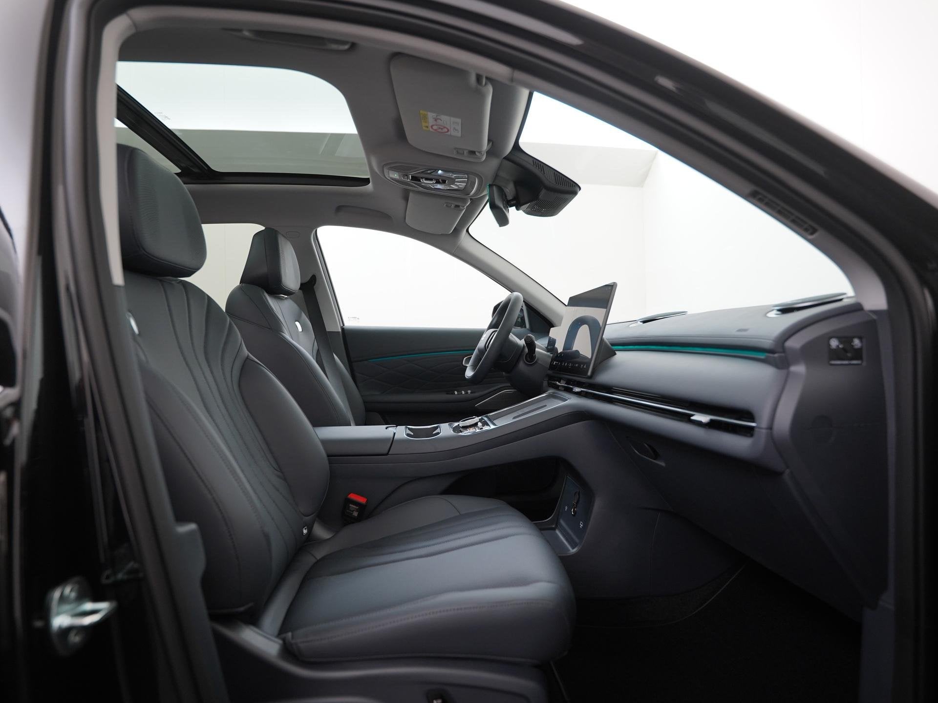 Geely Starray EM-i 1.5 Max | Panoramadak | Leder | HUD | 360, Auto's, 12 maanden, Gebruikt, Euro 6, 4 cilinders