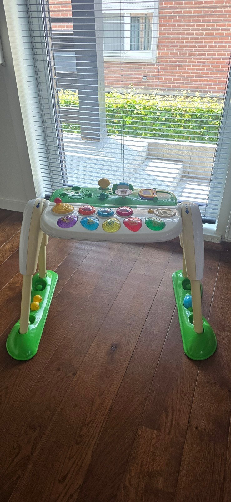 Leuke speeltafel voor baby's en peuters, Kinderen en Baby's, Ophalen, Gebruikt