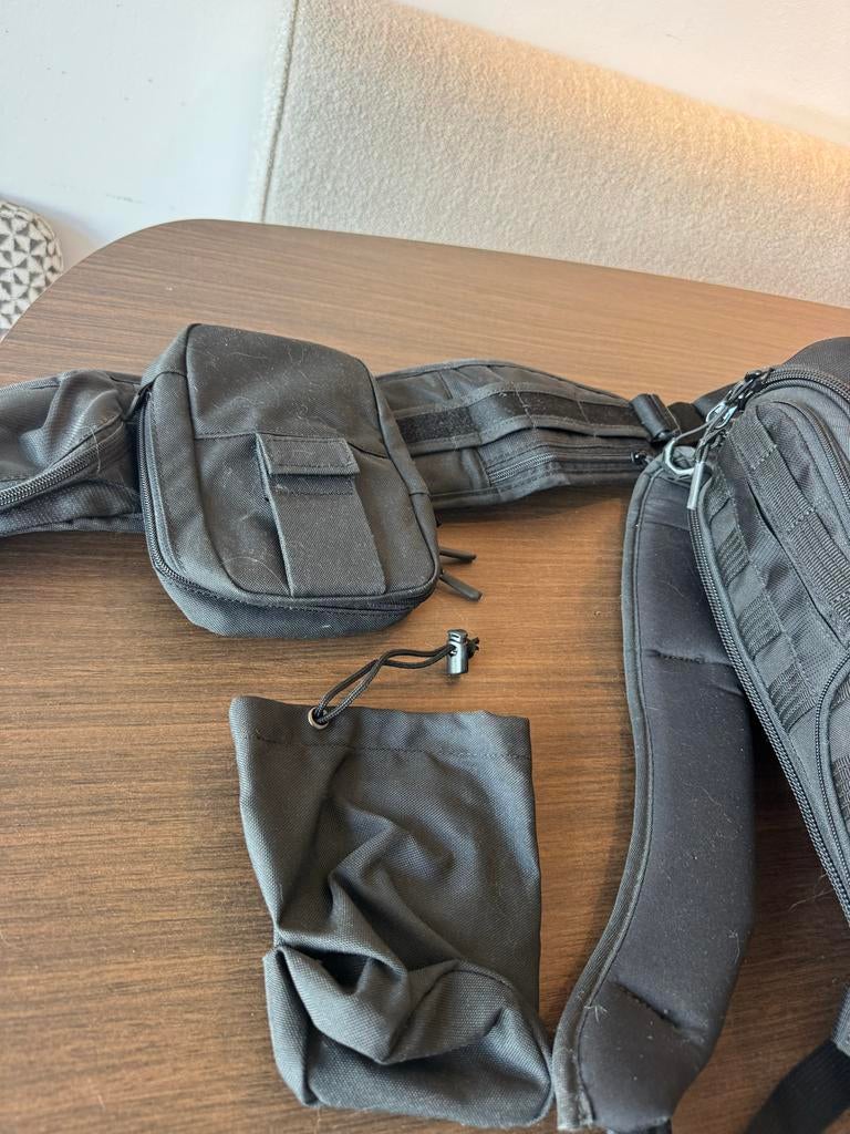 Lowepro cameratas met extra heuptas, Audio, Tv en Foto, Fotografie | Fototassen, Ophalen of Verzenden, Zo goed als nieuw, Schoudertas