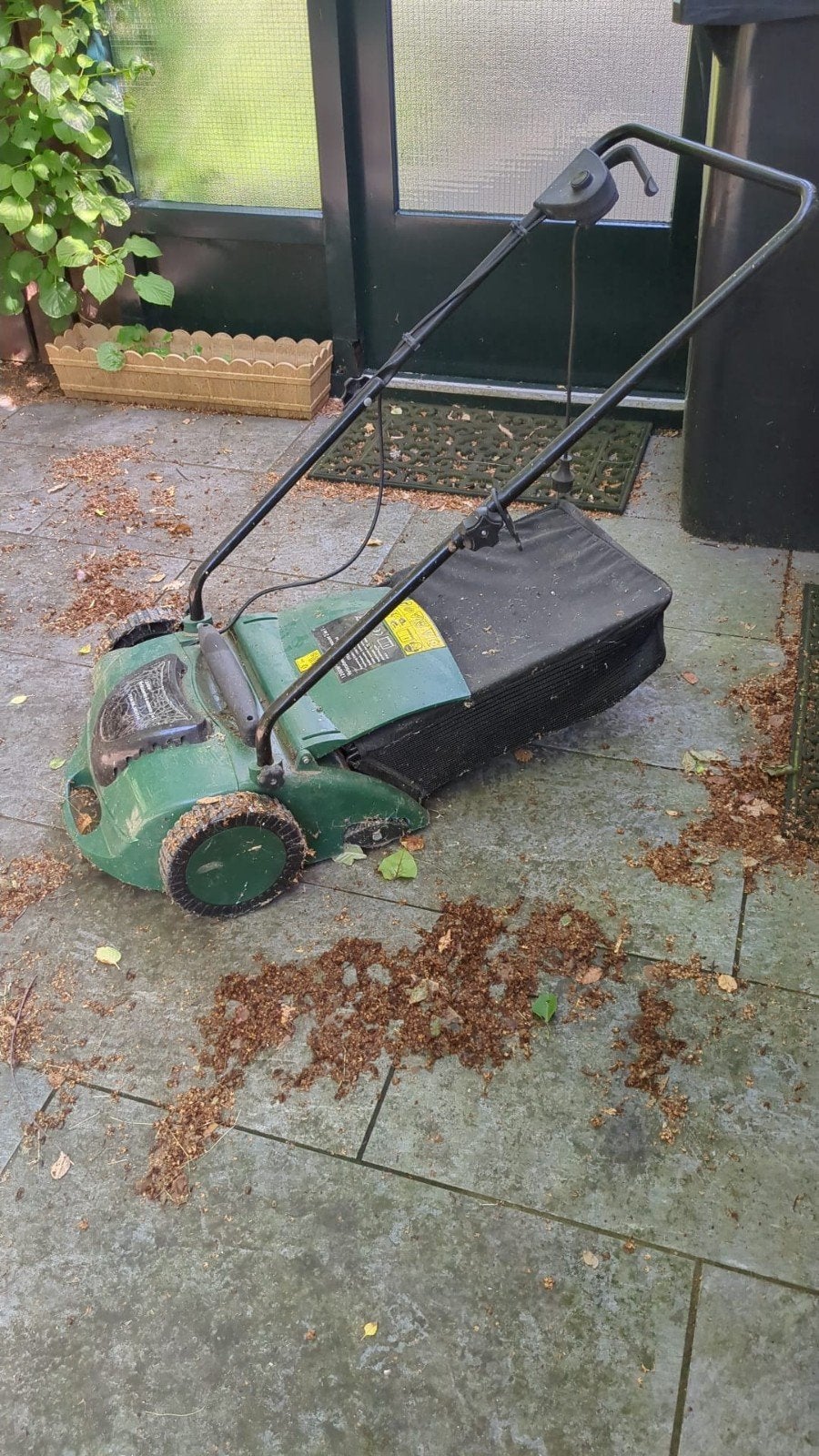 Verticuteermachine & Ontmosser 2-in-1 1200W, Ophalen
