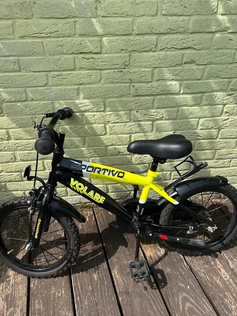 Volare Sportivo Kinderfiets 16 inch - Zwart/Geel, Ophalen of Verzenden, Zo goed als nieuw