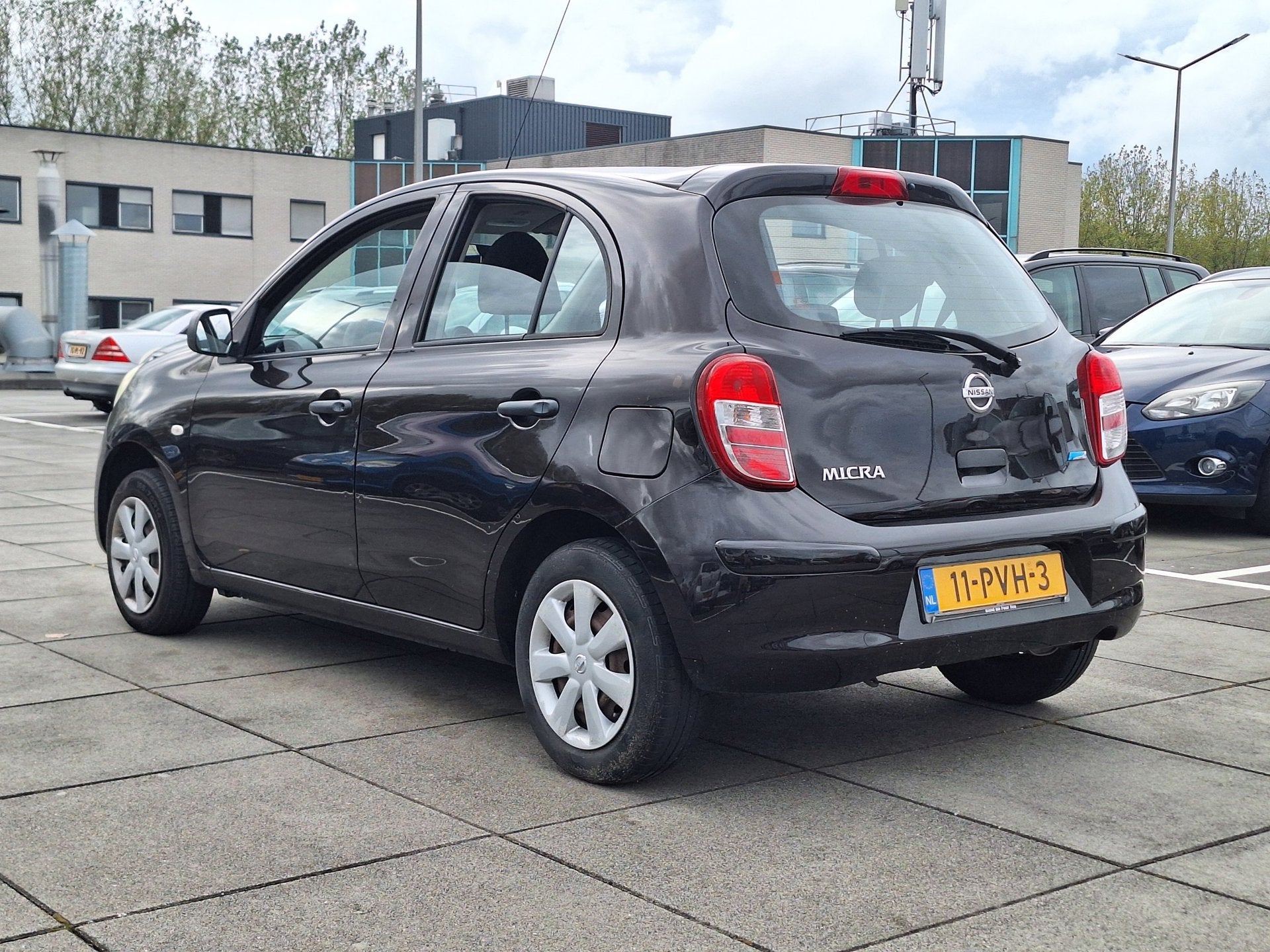 Nissan Micra € 950,- 1.2 Visia Pack EXPORT OF HANDEL !, Auto's, Voorwielaandrijving, Euro 5, Stof, Gebruikt