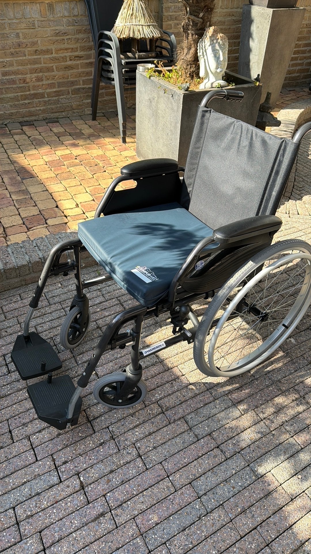 VERMEIREN INVOUWBARE LICHTGEWICHT ROLSTOEL NIEUWSTAAT, Ophalen of Verzenden, Zo goed als nieuw, Duwrolstoel