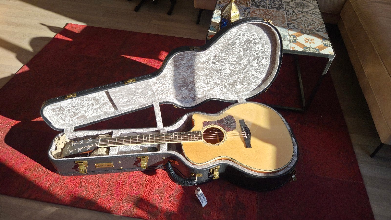 Eastman gitaar koffer / case akoestische gitaar, Muziek en Instrumenten, Snaarinstrumenten | Gitaren | Elektrisch, Ophalen, Nieuw