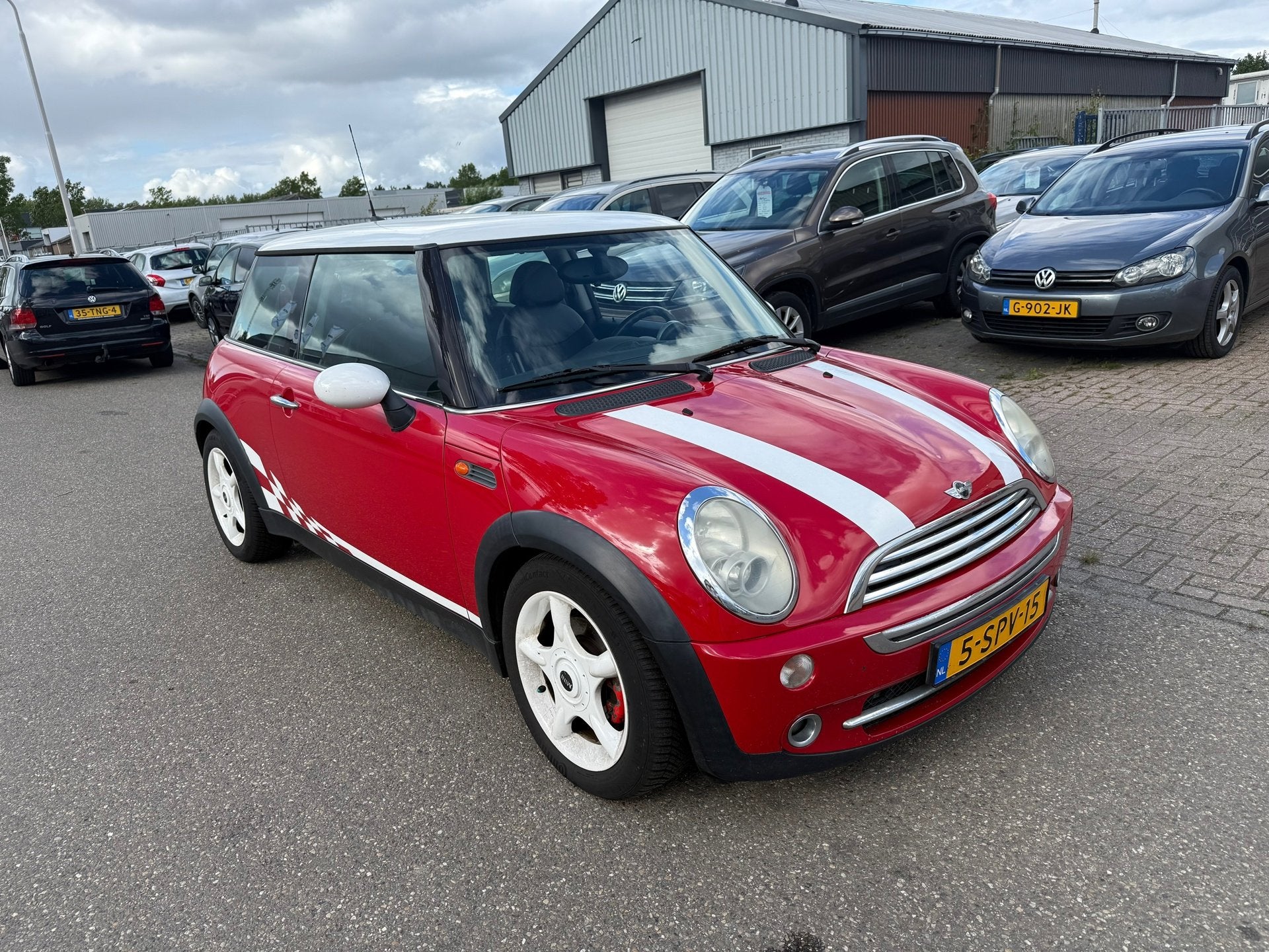 Mini Mini 1.6 Cooper Chili 3-deurs Airco Bj:2005, Voorwielaandrijving, Gebruikt, 4 cilinders, 4 stoelen