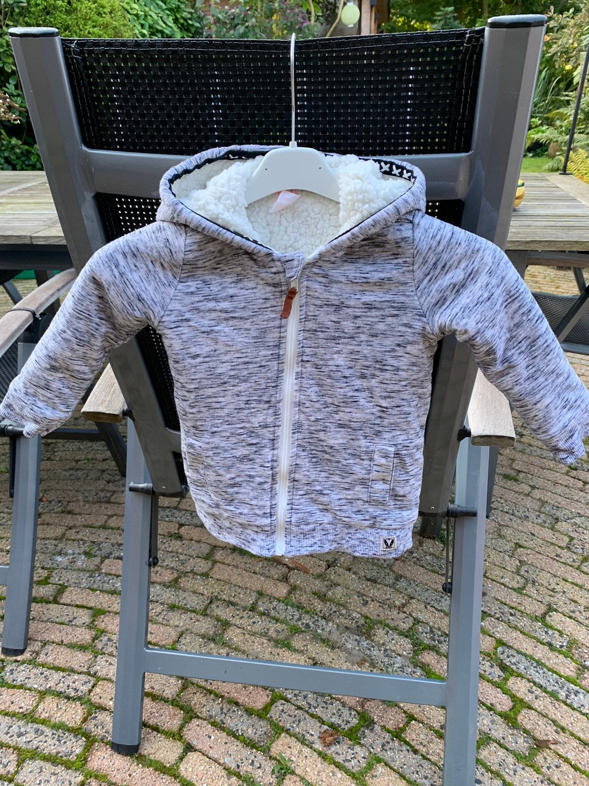 HEMA vestje/jasje gebierd met teddy. Mt. 92, Ophalen of Verzenden, Zo goed als nieuw, Jongen of Meisje, Trui of Vest