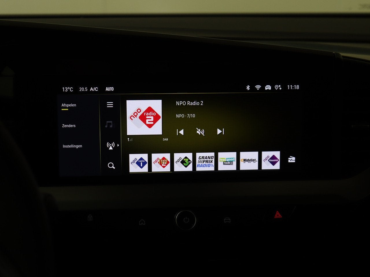Foto 17 van Opel Mokka-e Electric GSE 280pk 54 kWh | Alcantara Sportstoe
