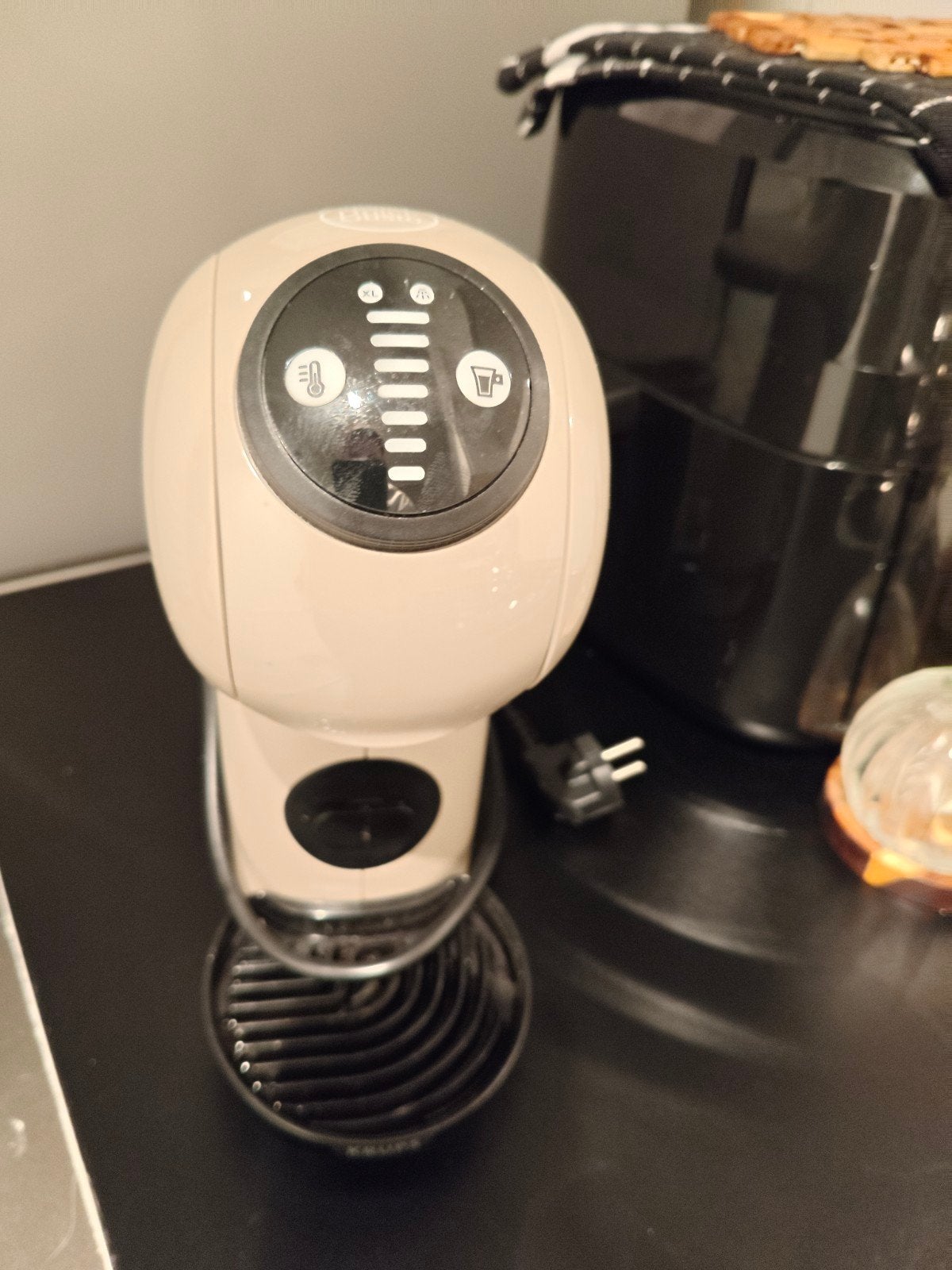 Nescafé Dolce Gusto Genio S Basic Koffiecupmachine, Koffiepads en cups, Gebruikt, Koffiemachine, Ophalen of Verzenden