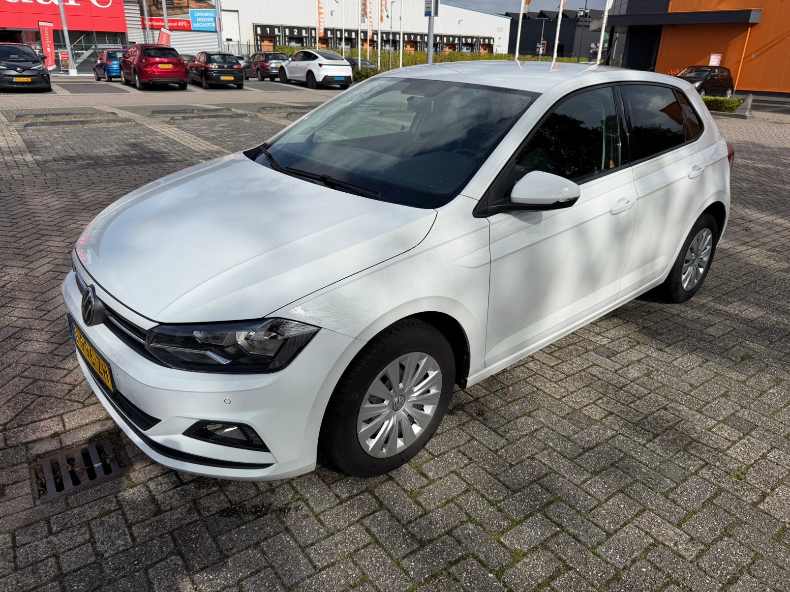 Volkswagen Polo 1.0 TSI 95pk 2021 Wit, Voorwielaandrijving, 1063 kg, Parkeersensor, Origineel Nederlands
