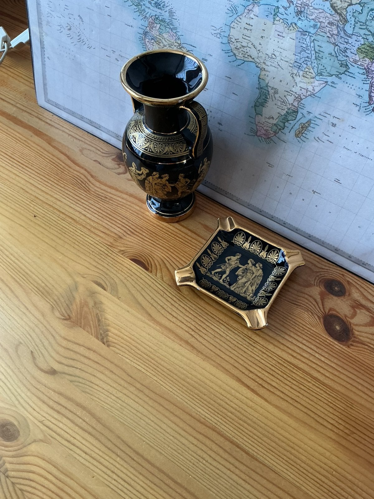 Grieks vaasje en asbakje., Antiek en Kunst, Ophalen of Verzenden
