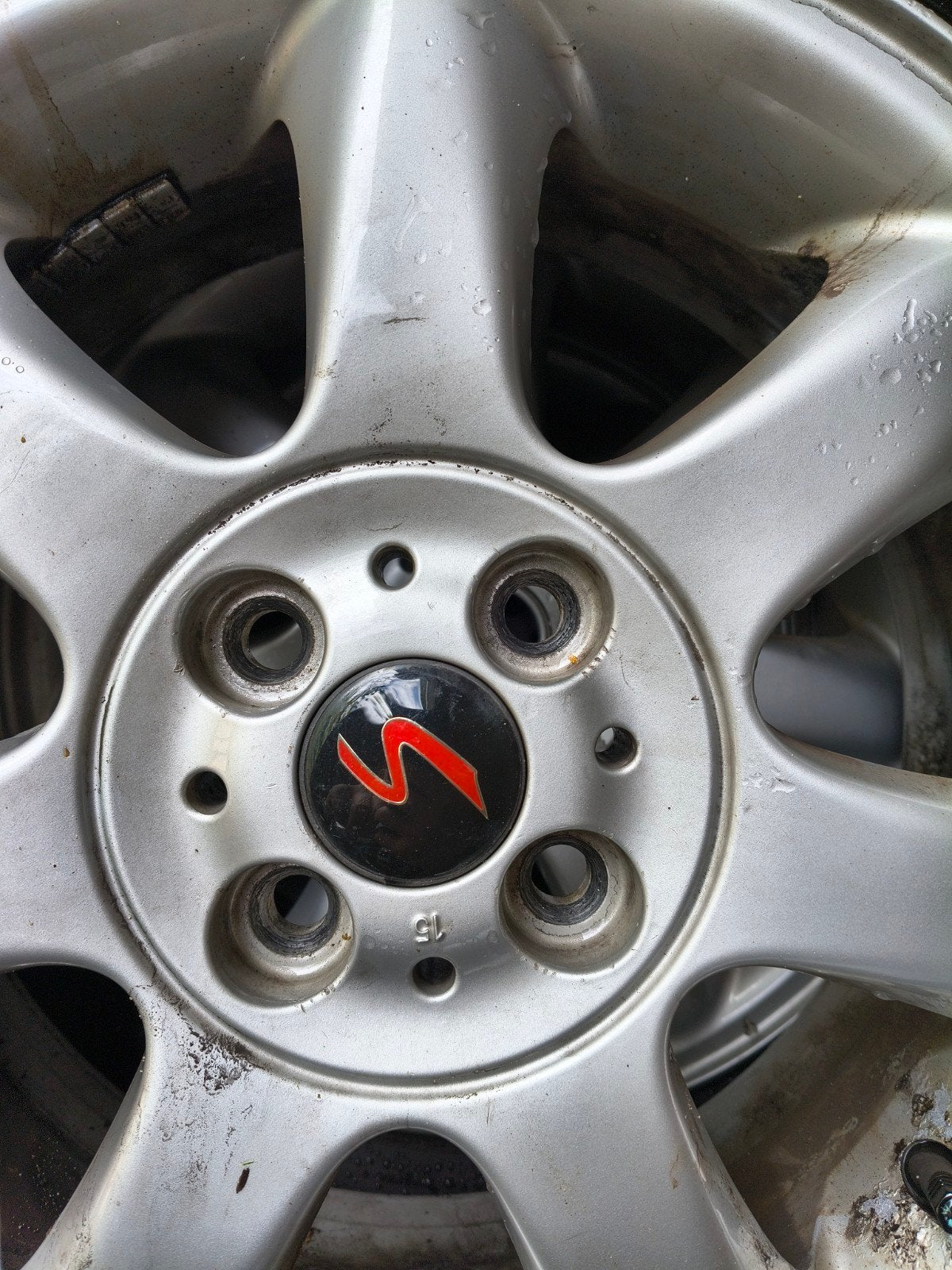 Set Mini Cooper R56 van 4 gebruikte 15 inch winterbanden met, Auto-onderdelen, Ophalen, Gebruikt, 15 inch, Banden en Velgen