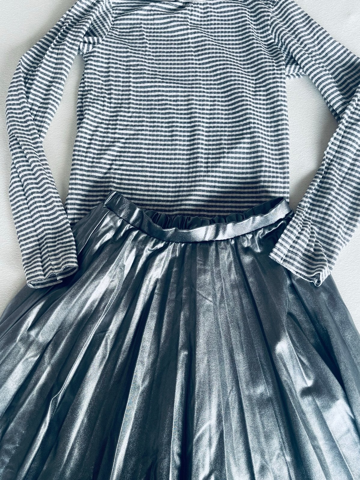 Zara metallic plissé rok en gestreept shirt (maat 152), Ophalen of Verzenden, Zo goed als nieuw, Meisje