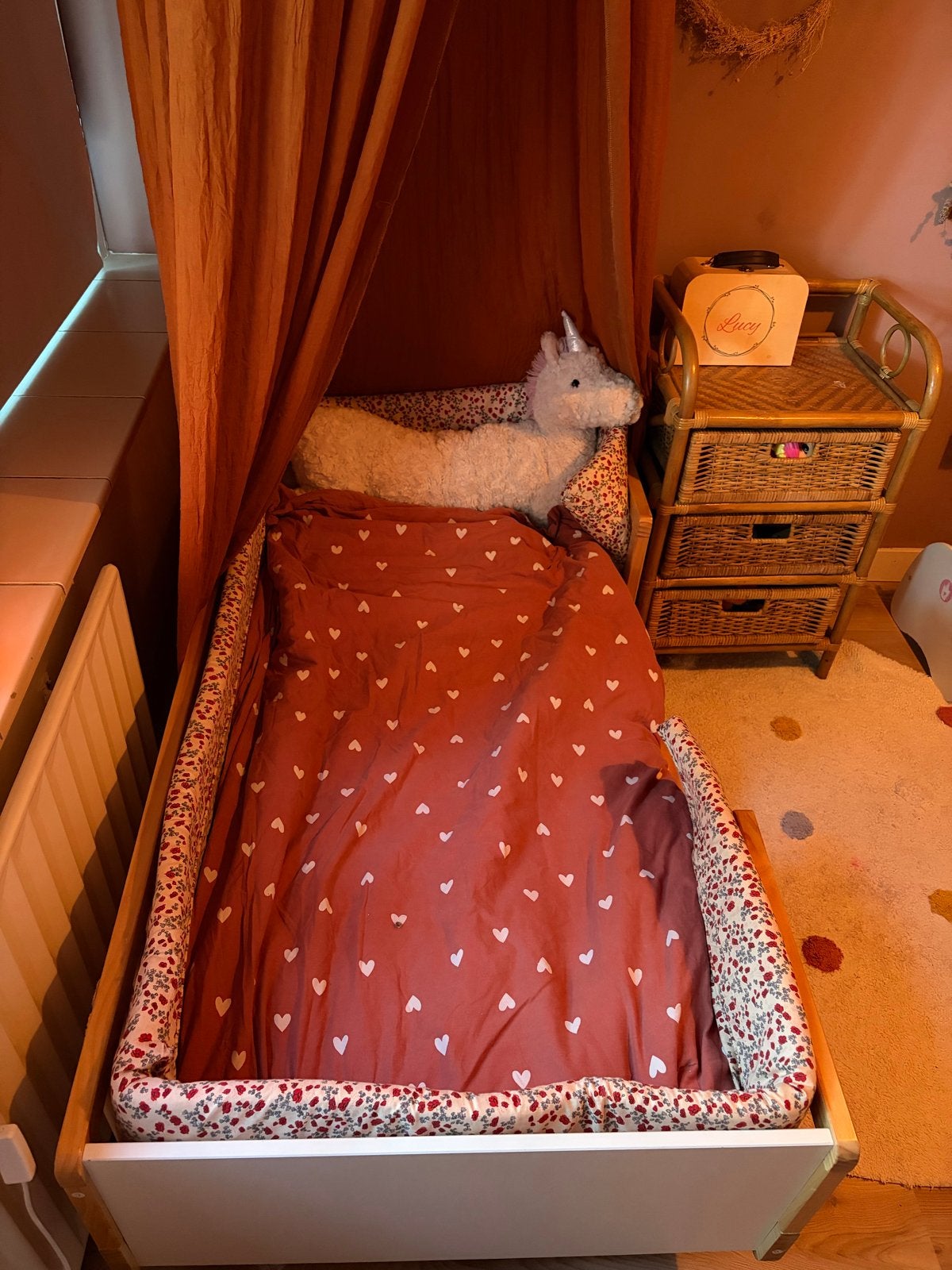 Petit Amelie peuterbedje incl. matras en beddengoed, Ophalen, Wit, 190 cm of minder, Zo goed als nieuw