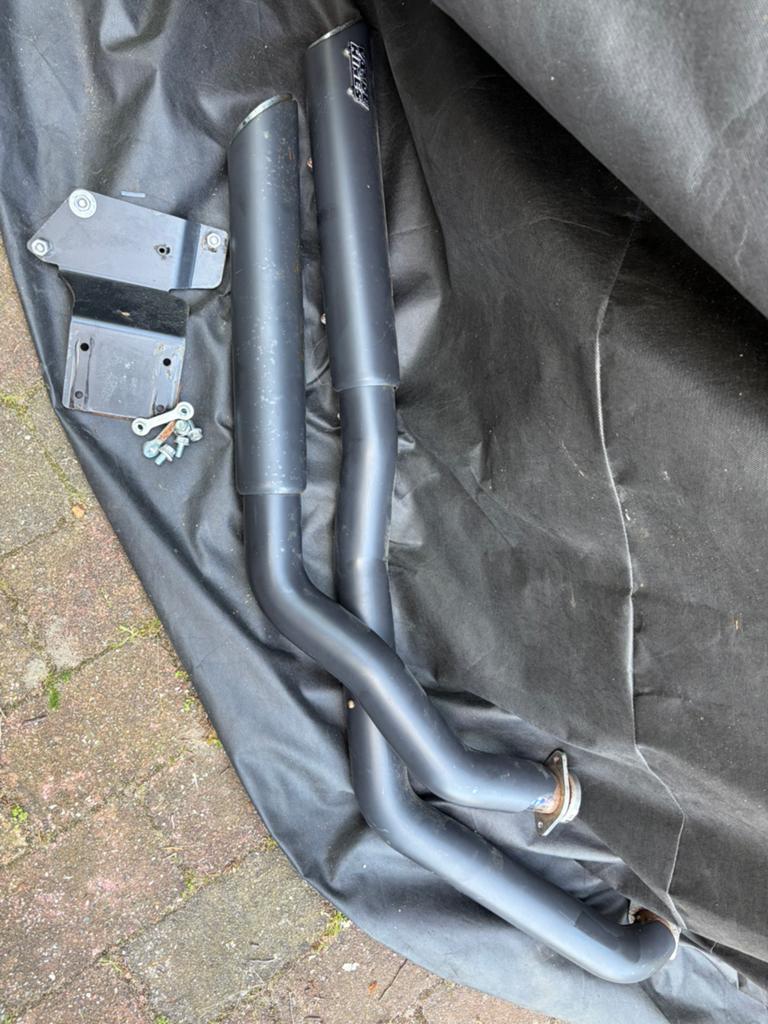 Vance & Hines Twin Slash Staggered (Compleet), Ophalen of Verzenden, Nieuw, Suzuki