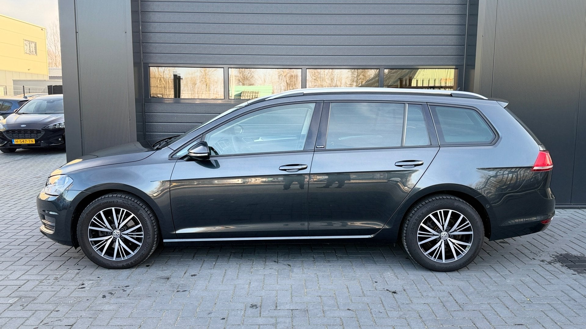 Volkswagen Golf Variant 1.2 TSI Business Edition Connected, 1224 kg, Euro 6, 4 cilinders, Leder en Stof