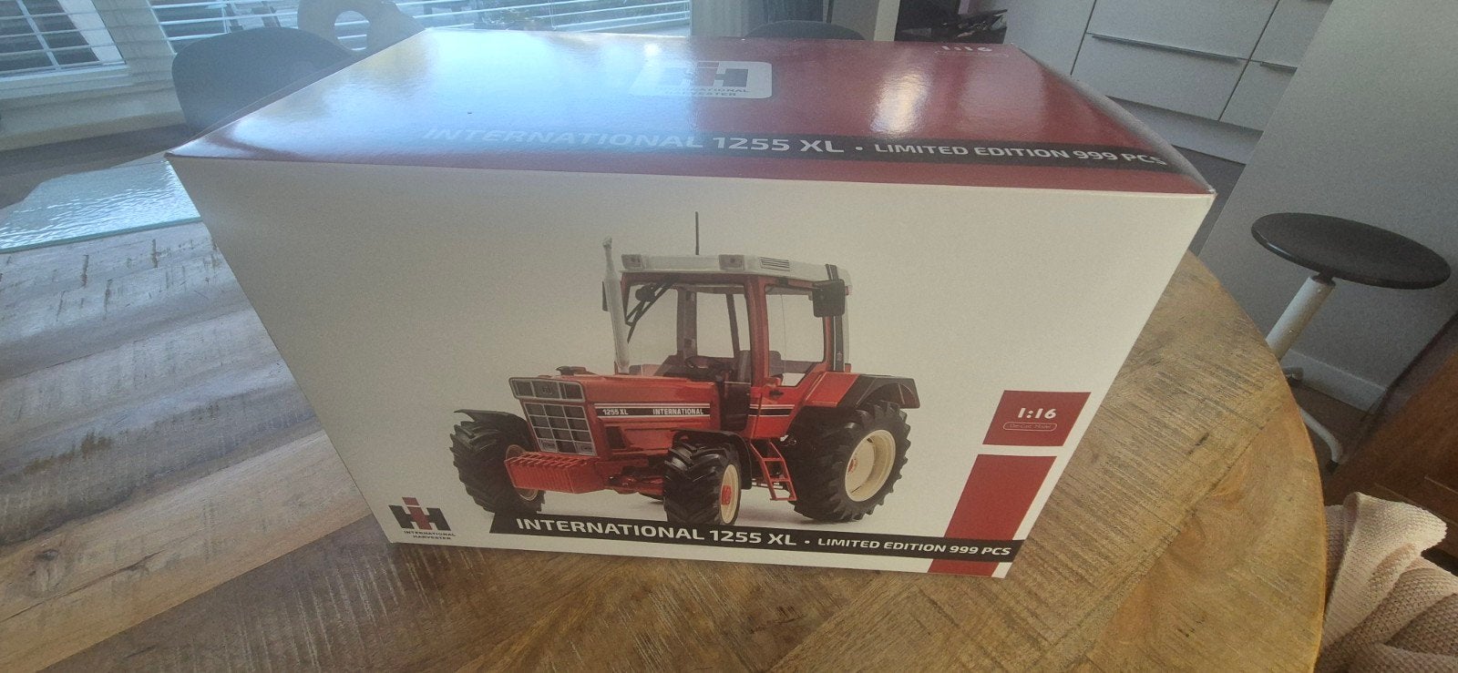 ih ihc international 1255 XL universal hobbies, Ophalen of Verzenden, Nieuw, Tractor of Landbouw
