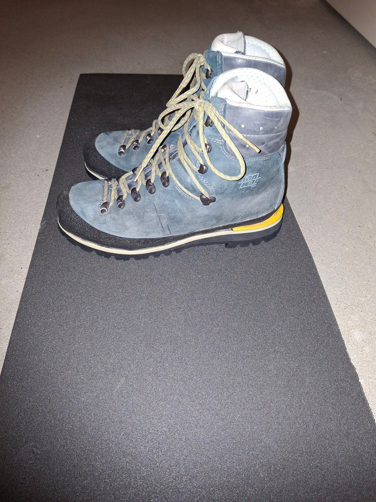 Zeer nette Hanwag wandelschoenen - Maat 9.5, Ophalen of Verzenden, Zo goed als nieuw, Schoenen