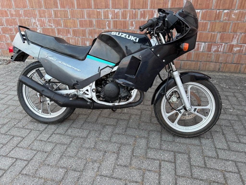 Suzuki gamma wolf rg t [ts x er mbx mb mt mtx nsr ns1 crm], Fietsen en Brommers, Brommers | Oldtimers, Ophalen, 6 versnellingen