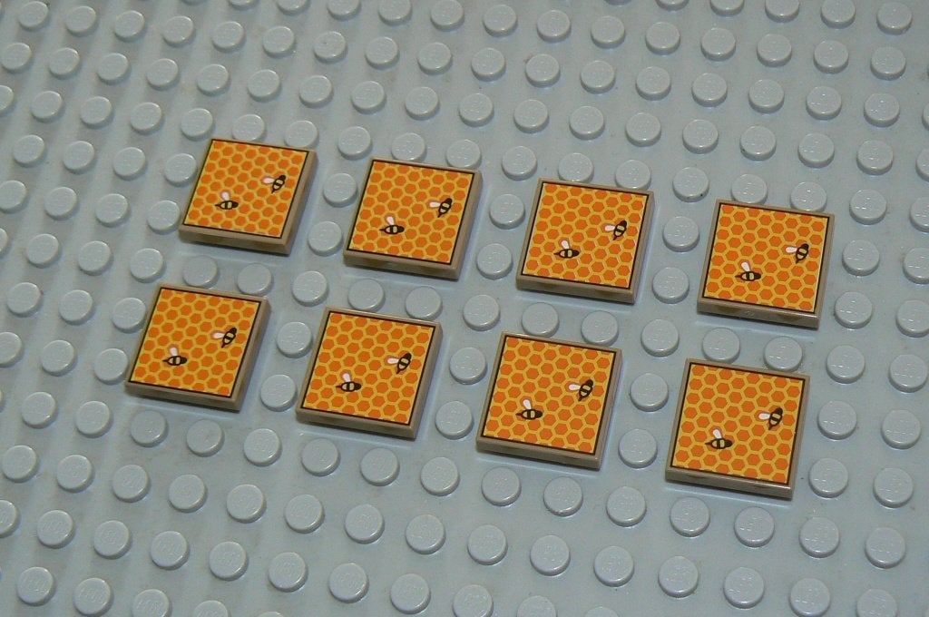 L1164 Tegels 2x2 donker tan met opdruk honingraat 8 st., Ophalen of Verzenden, Nieuw, Losse stenen, Lego