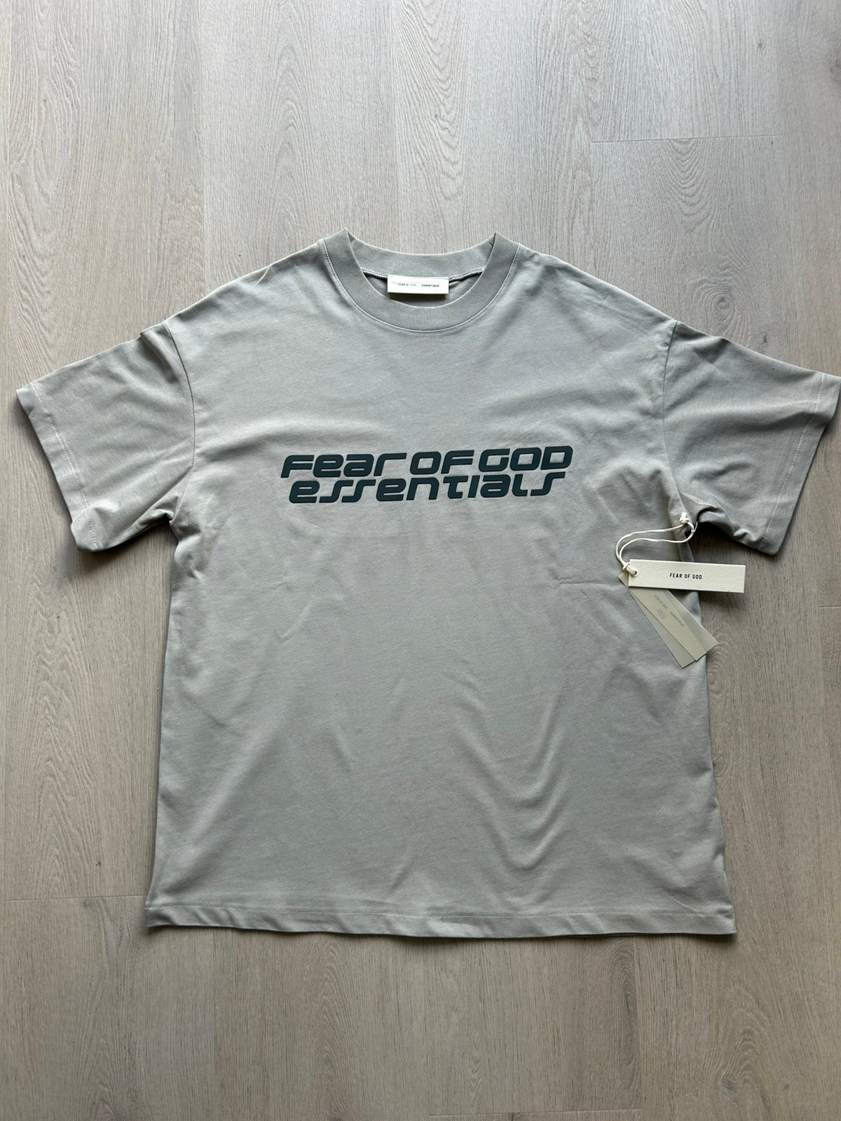 Fear of God Essentials 90s Smoke Grey T-Shirt, Ophalen of Verzenden, Nieuw, Maat 48/50 (M), Grijs