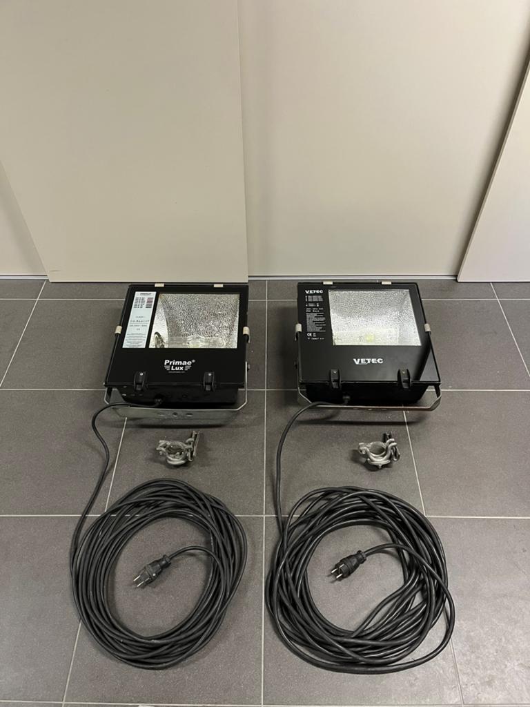 2x bouwlamp/terreinverlichting gasontladingslamp, Ophalen, Zo goed als nieuw