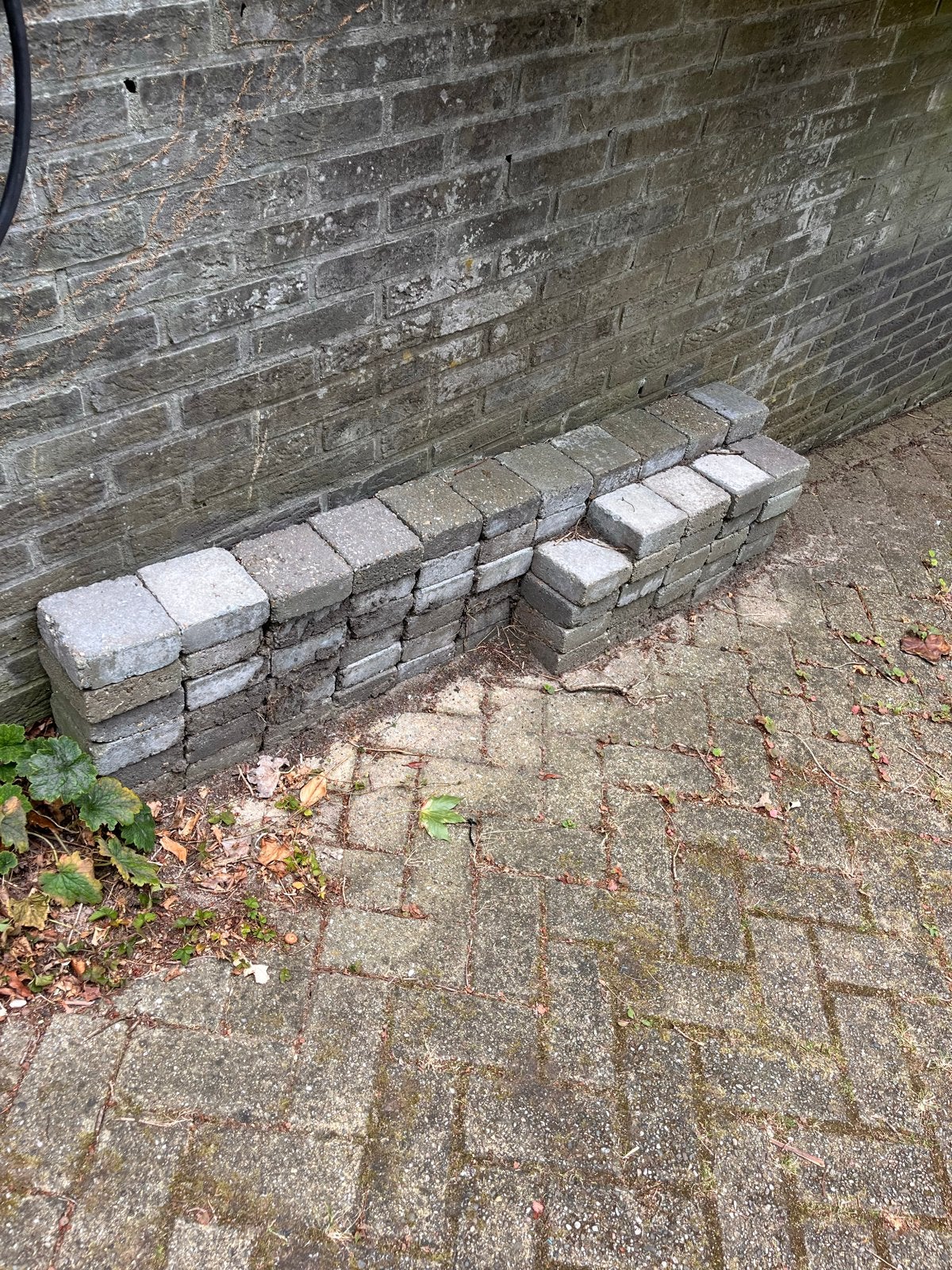 Gratis beton keitjes 14x14x6 cm - 148 stuks, Tuin en Terras, Gebruikt, Klinkers, Ophalen of Verzenden, Minder dan 5 m²