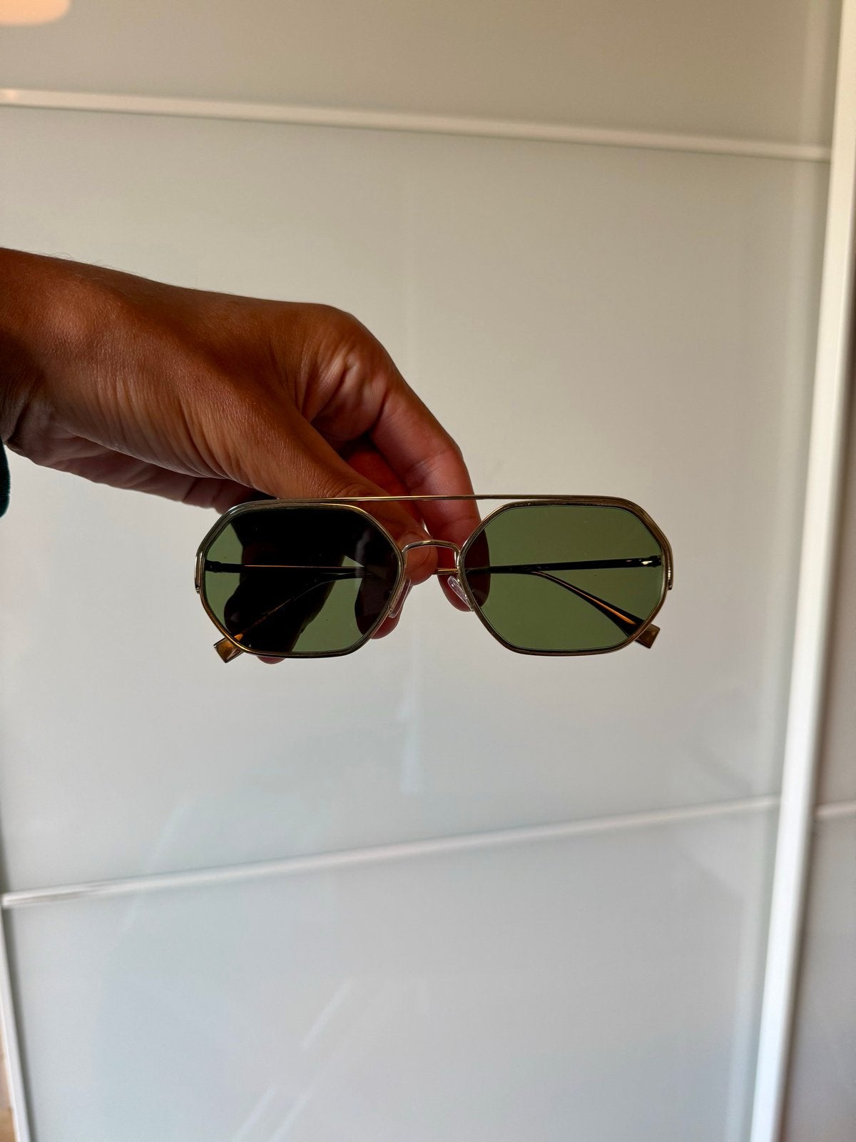 Fendi zonnebril FE40039U, Overige merken, Zonnebril, Ophalen of Verzenden, Zo goed als nieuw