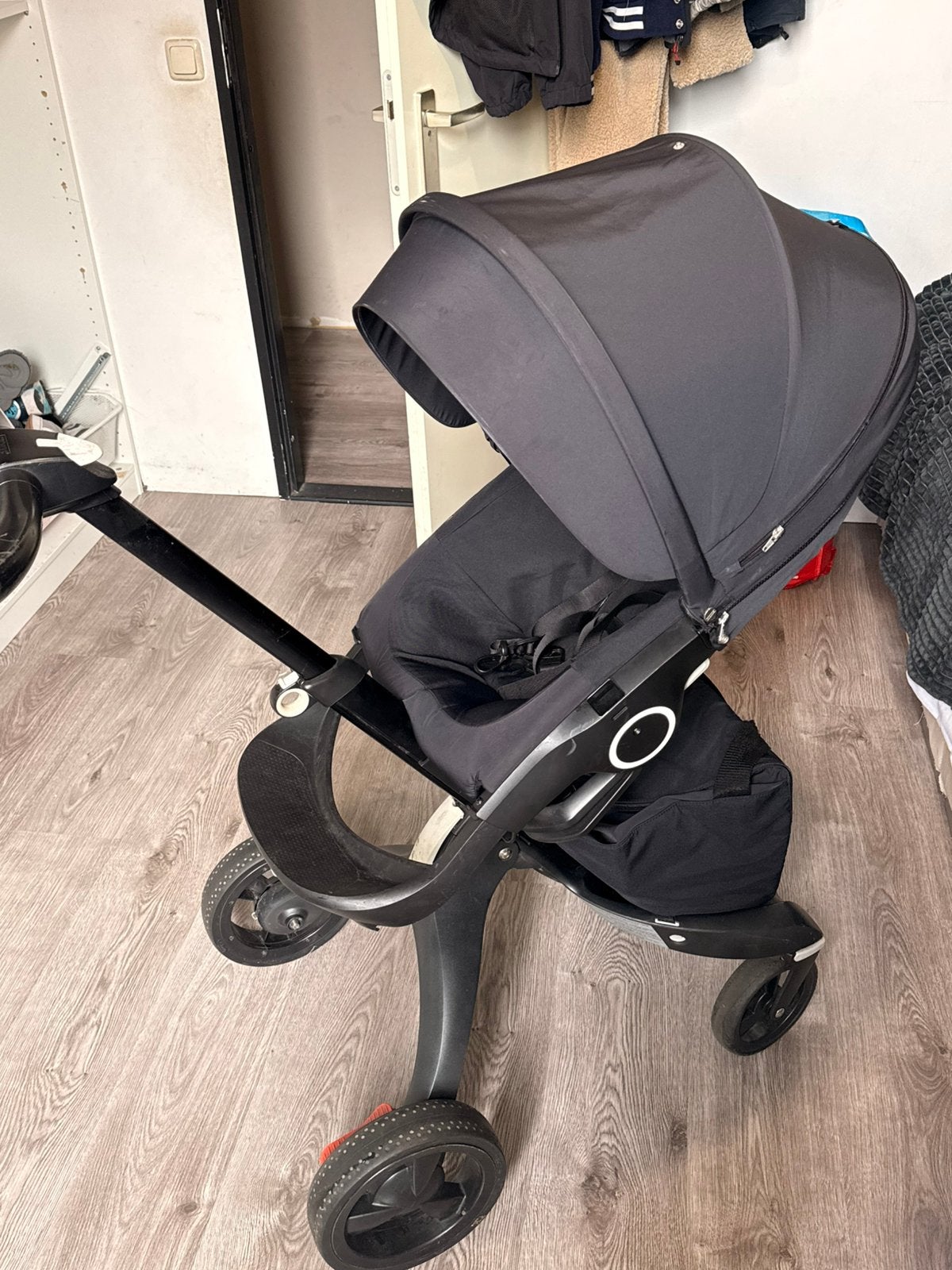 Stokke kinderwagen zwart, Kinderen en Baby's, Kinderwagens en Combinaties, Ophalen, Gebruikt, Kinderwagen, Overige merken