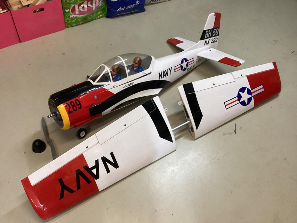 Black Horse T28 “Trojan” 200 cm, Ophalen, Nieuw, Benzine, RTF (Ready to Fly)