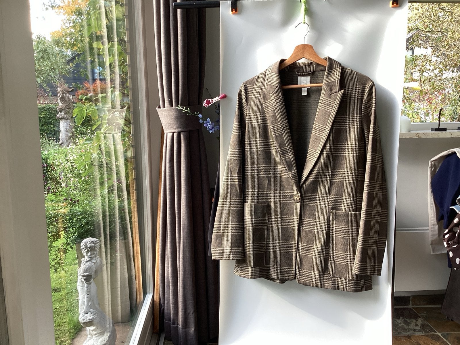 Nieuwe H&M blazer met bruine ruit - Maat 38, Kleding | Dames, Maat 38/40 (M), Bruin, Nieuw, Ophalen of Verzenden