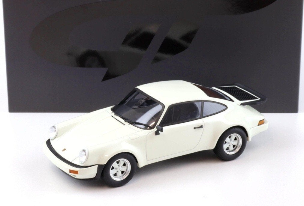 1:18 Porsche 911 SC RS Coupé 1984 Grand Prix wit GT Spirit, Hobby en Vrije tijd, Ophalen of Verzenden, Nieuw, Auto, Overige merken