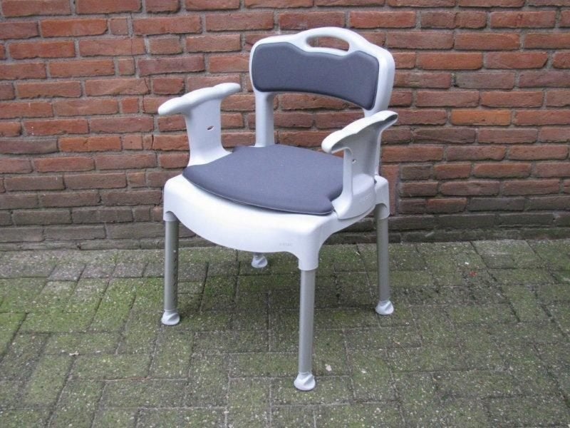 Etac Po - Douchestoel in hoogte verstelbaar Zitbreedte 46 cm, Ophalen, Zo goed als nieuw