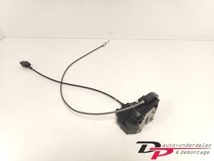 Deurslot Mechaniek 4Deurs rechts-voor van een Nissan Note, Gebruikt, -, -, Ophalen of Verzenden