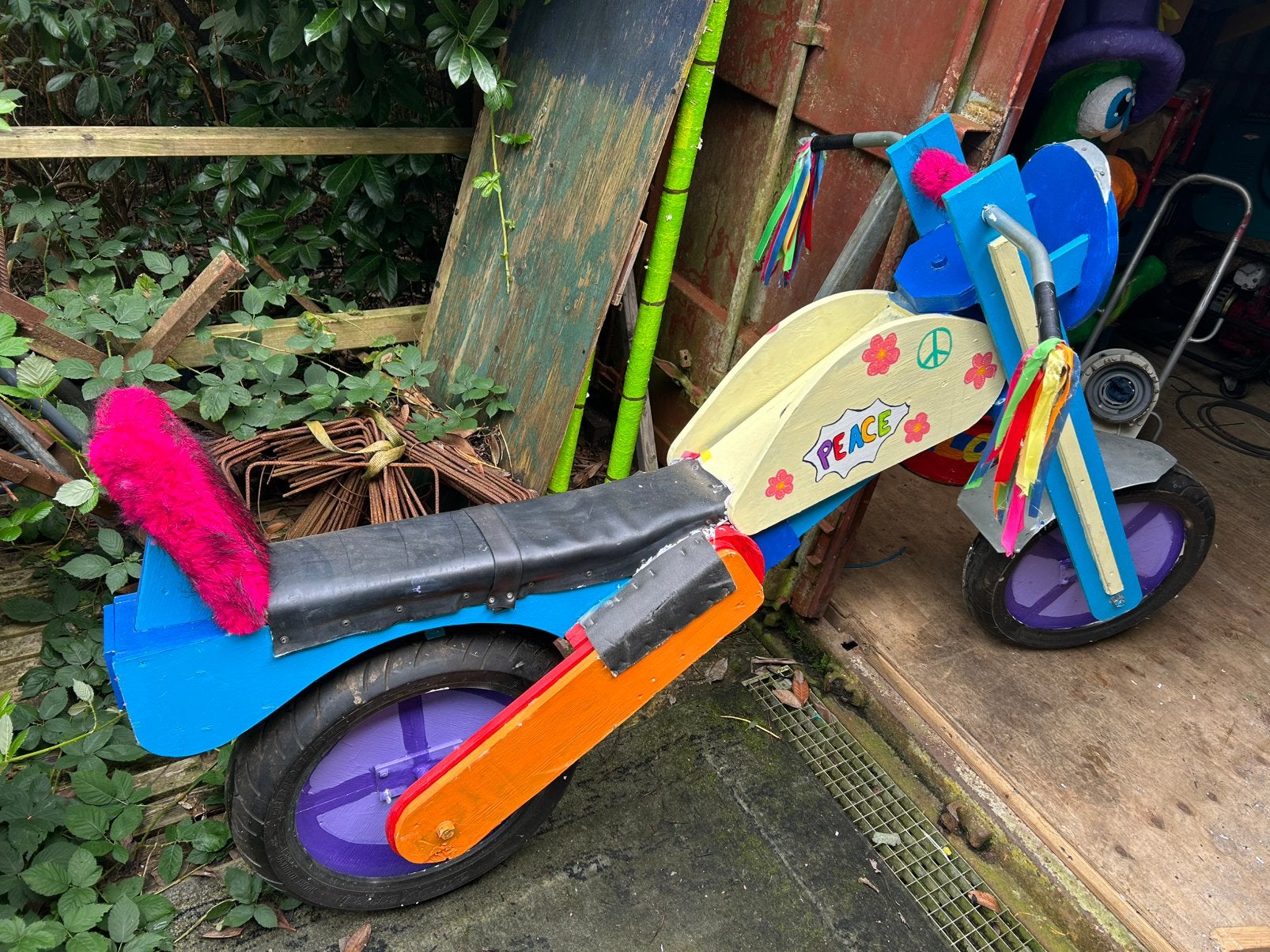 1x motor of biker loop fiets / flower power / ZSM ophalen!!, Ophalen, Carnaval, Maat 46/48 (XL) of groter, Zo goed als nieuw