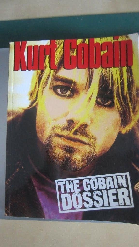 Kurt Cobain.(The Cobain dossier) boek, Gelezen, Artiest, Martin Clarke and Paul Woods, Ophalen of Verzenden