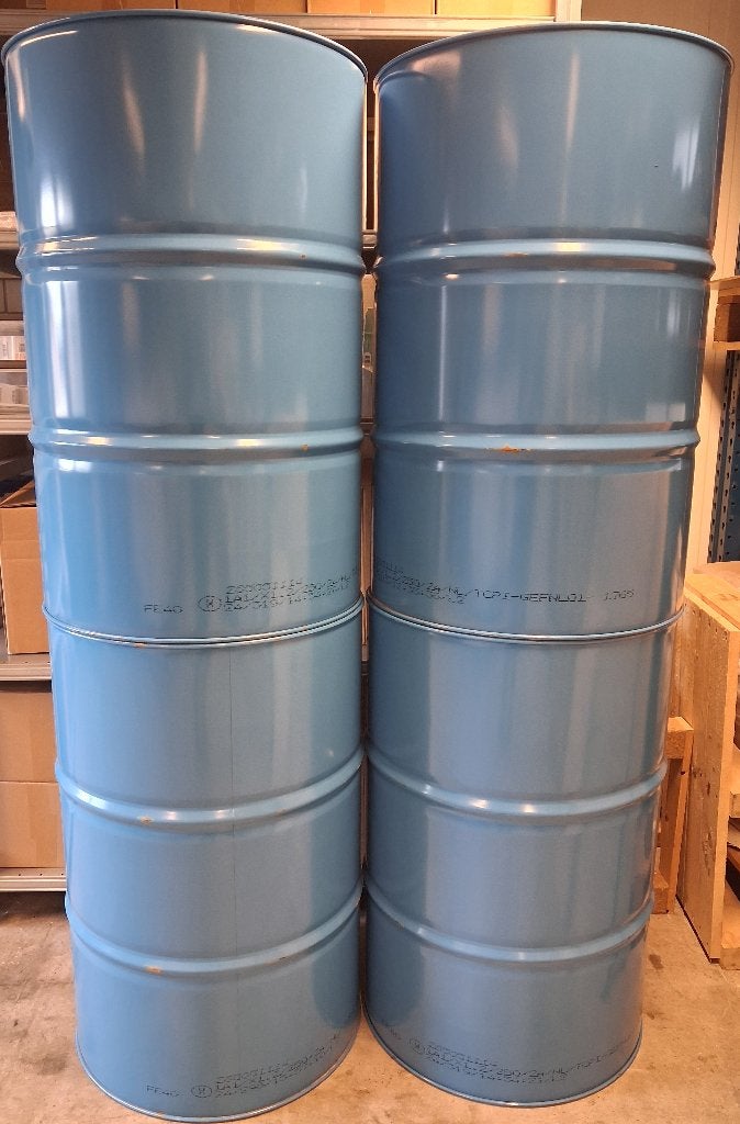 Te koop: 4 x  200 liter vat/ oliedrum/ vuurton, Tuin en Terras, Vuurkorven, Ophalen, Gebruikt