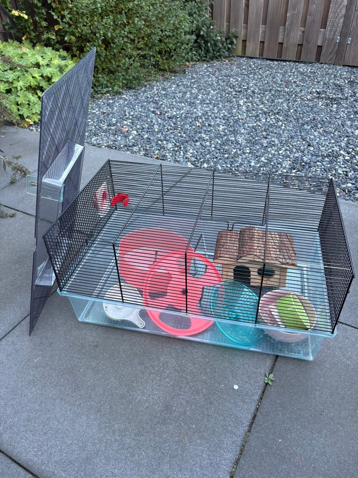 Hamsterkooi met accessoires, Dieren en Toebehoren, Kooi, Minder dan 75 cm, Zo goed als nieuw, Ophalen