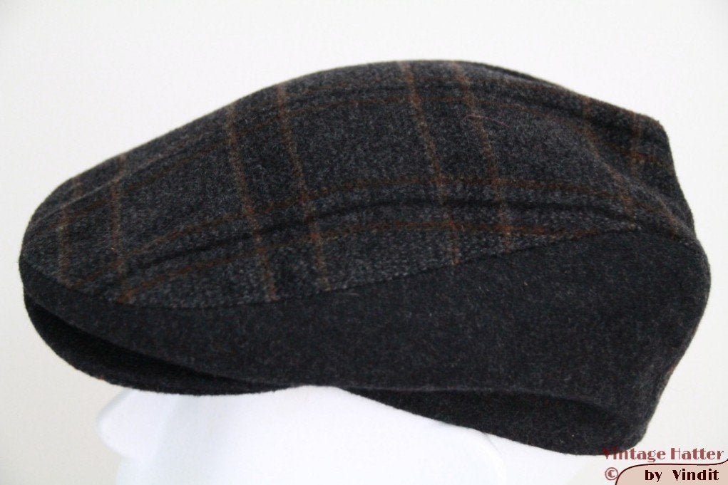 Vintage Platte pet grijs en bruin met oorwarmer 53 = XXS, Ophalen of Verzenden, Zo goed als nieuw, 55 cm (S, 6⅞ inch) of minder
