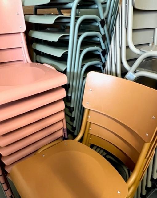 Retro eetkamerstoelen nieuw roze taupe okerbruin prijs p/st, Overige kleuren, ., Nieuw, Ophalen of Verzenden