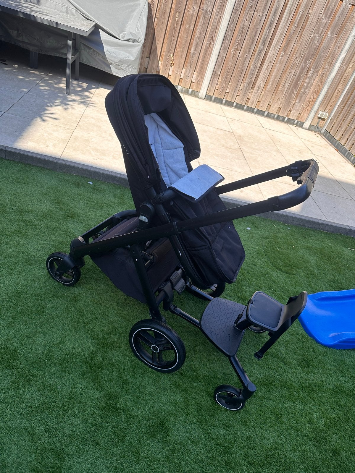 Dubatti kinderwagen met meerijdplankje en reiswieg, Gebruikt, Duowagen, Combiwagen, Ophalen