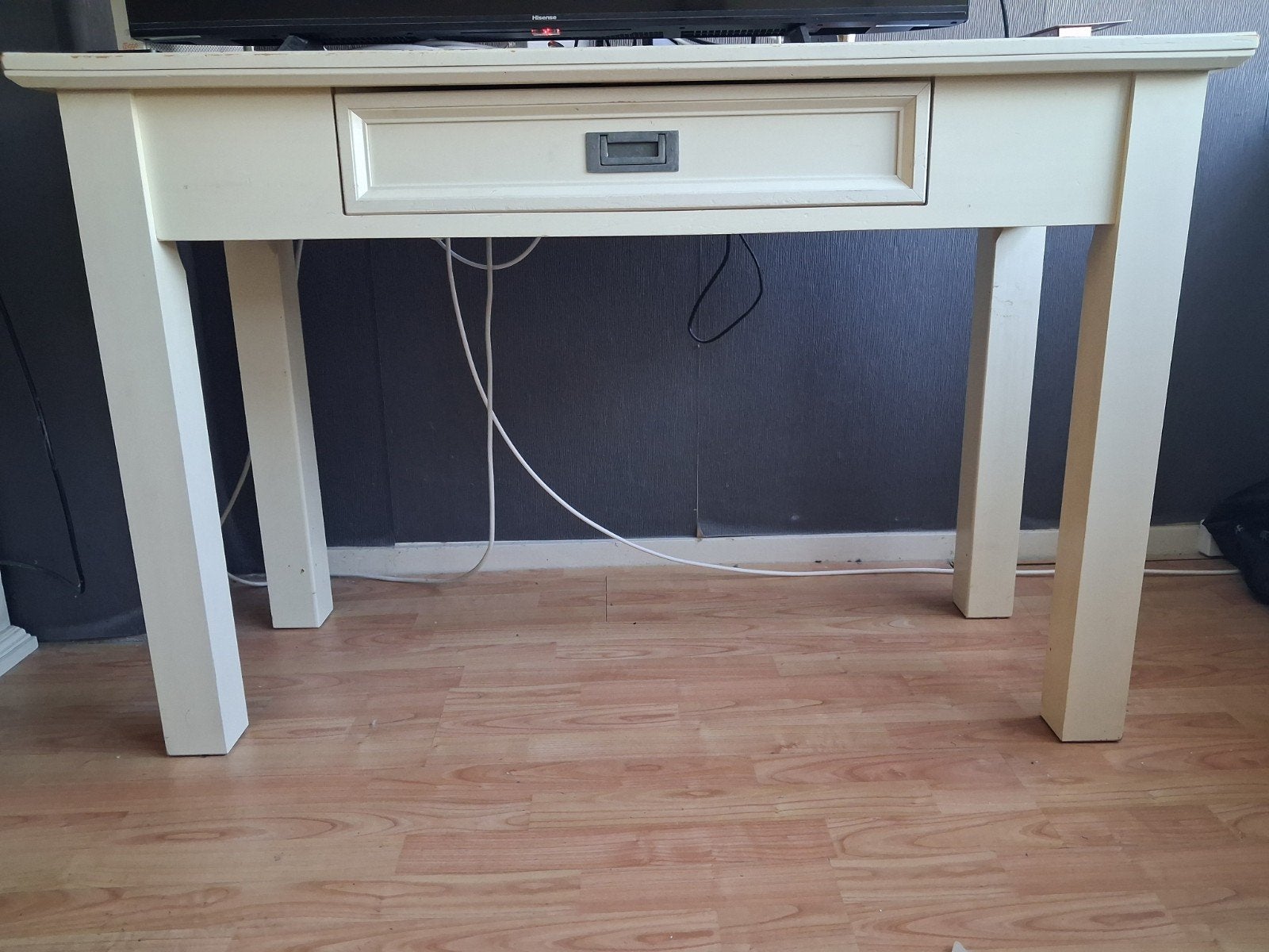 Crèmekleurig sidetable met lade, Huis en Inrichting, Ophalen, Gebruikt, 50 tot 100 cm, 100 tot 150 cm