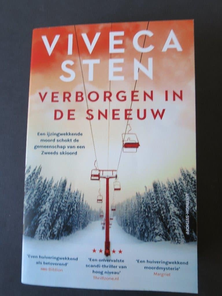 VIVECA STEN ==  VERBORGEN IN DE SNEEUW==, Boeken, Ophalen of Verzenden, Zo goed als nieuw, Nederland