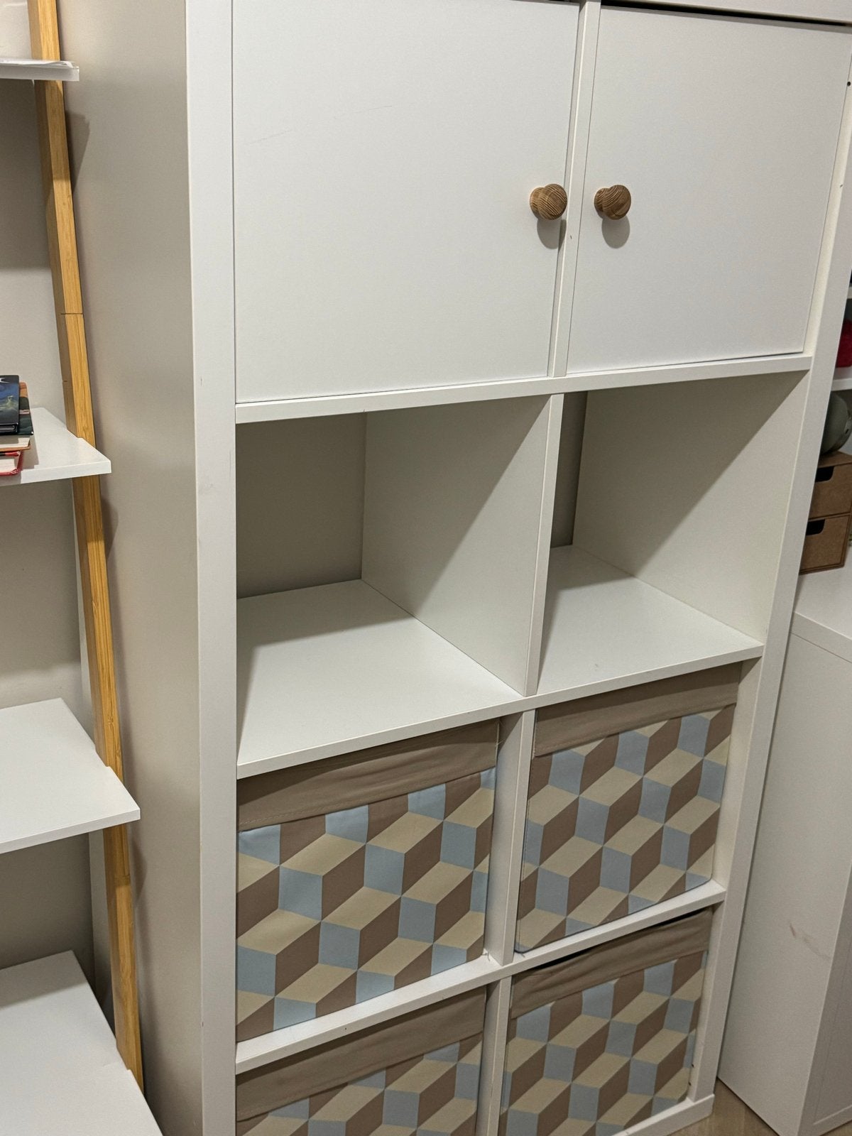 Kallax ikea kast met vakken en deuren, inclusief opbergboxen, Ophalen, Gebruikt, 50 tot 100 cm, 150 tot 200 cm